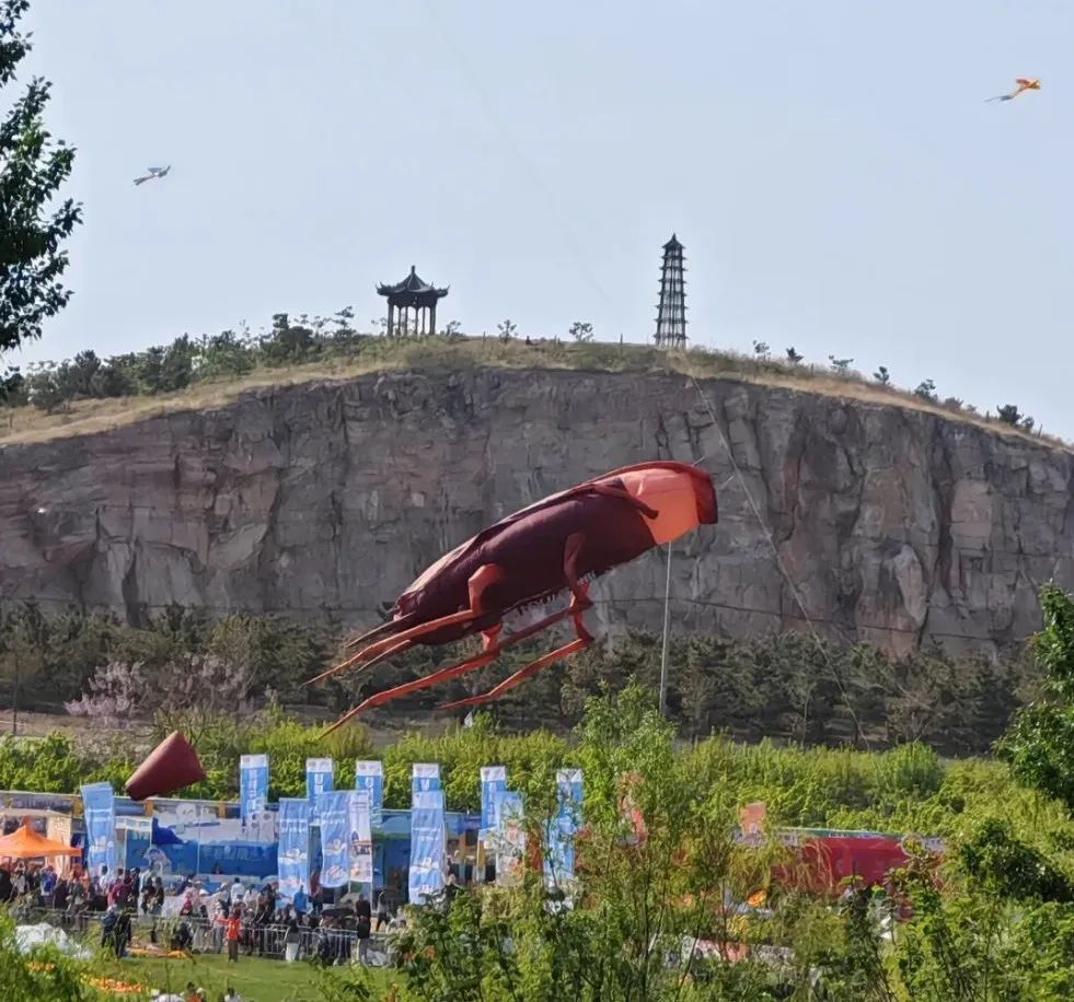 一根线,让港珠澳大桥“上天”了 一根线,让港珠澳大桥“上天”了