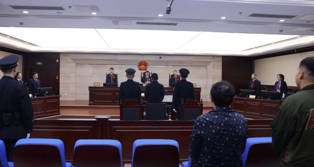 受贿3427万余元，王君师一审获刑13年半