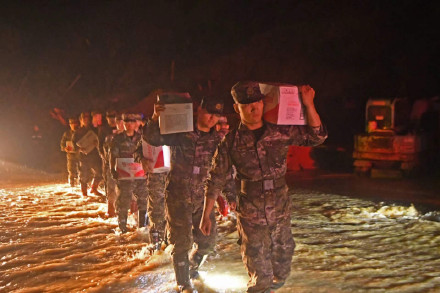 直击广东韶关暴雨抢险救援一线