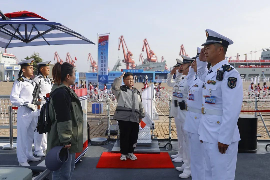 “毛豆”，北海舰队欢迎你“回家”！