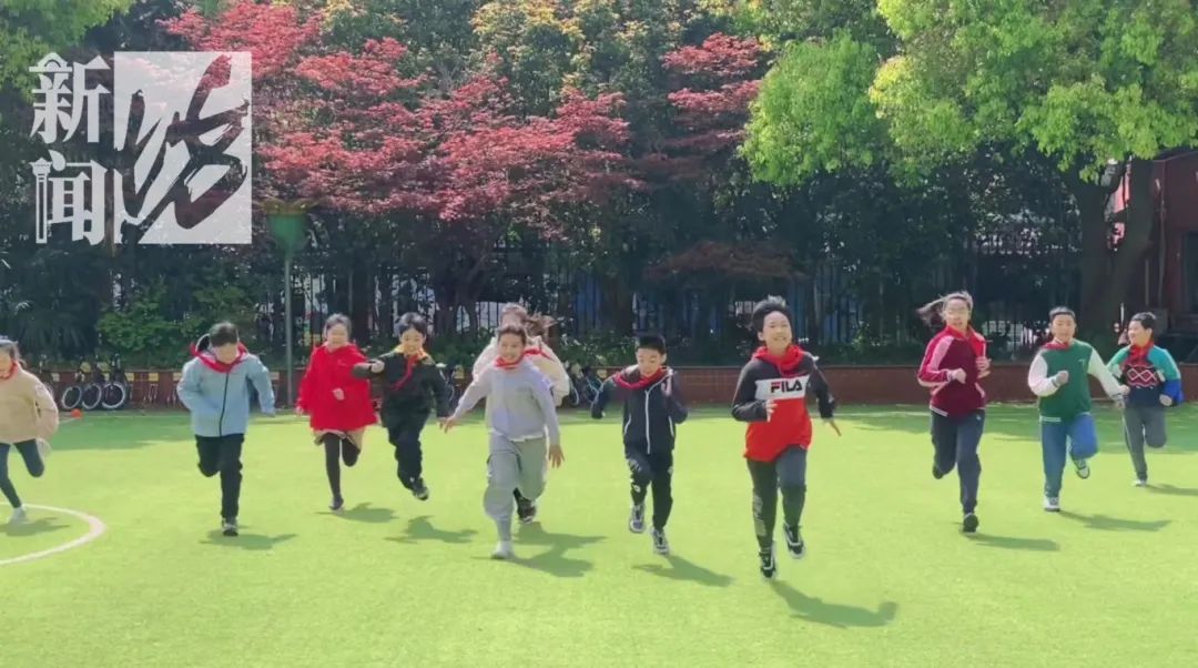 冲上热搜!这件事,很多人输给了上海小学生→ 冲上热搜!这件事,很多人输给了上海小学生→