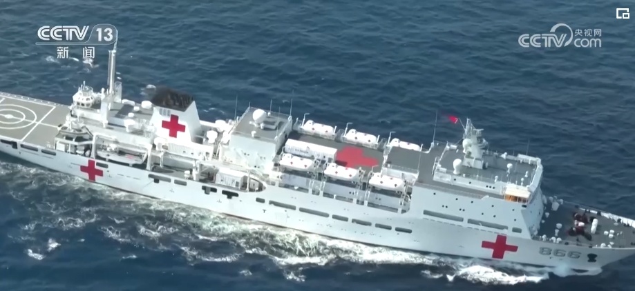 命运与共护和平 人民海军建功海洋 与正义同行、传递友谊 命运与共护和平 人民海军建功海洋 与正义同行、传递友谊