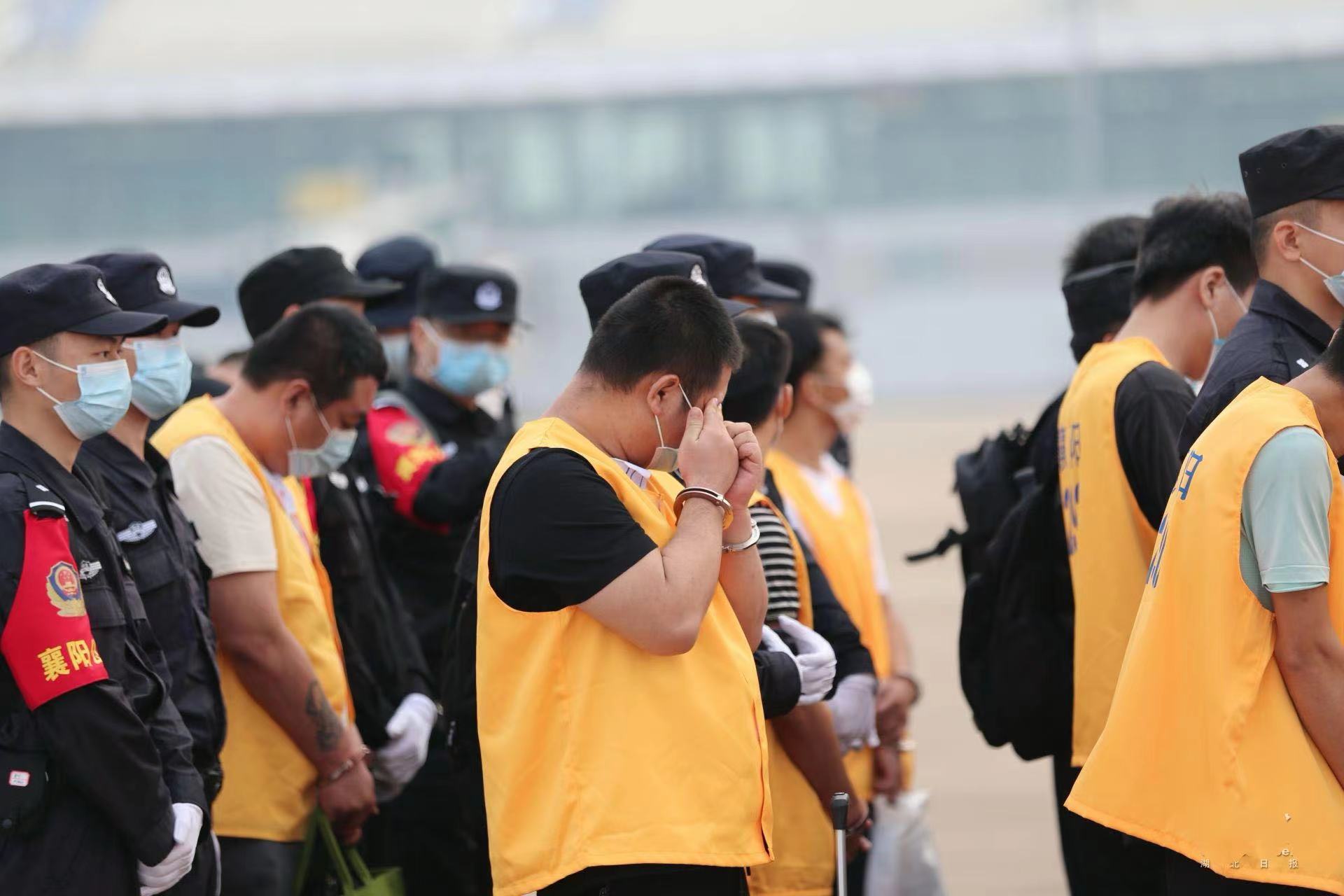 680余名涉赌诈嫌疑人全部被押解回国！