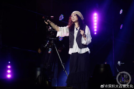 许美静团队回应演唱会“太水”争议:低估观众期待,武汉暂停售票 许美静团队回应演唱会“太水”争议:低估观众期待,武汉暂停售票