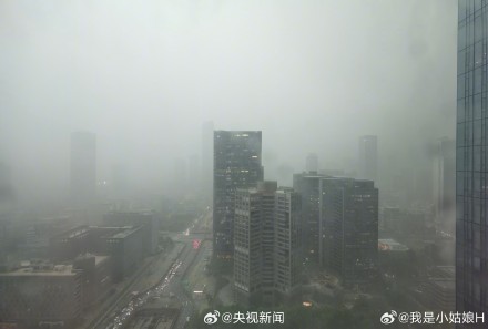 深圳多区升级暴雨红色预警