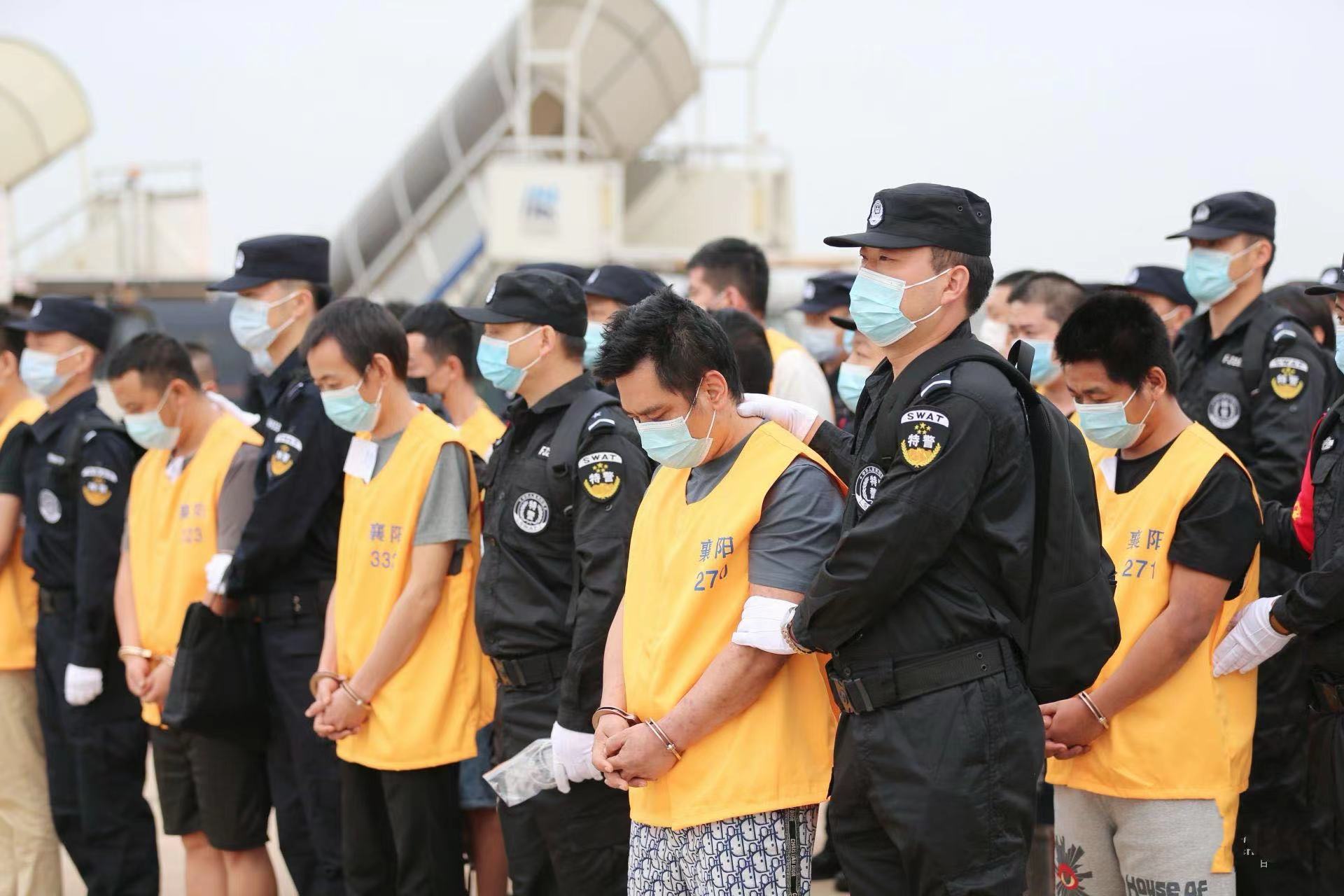 680余名涉赌诈嫌疑人全部被押解回国！