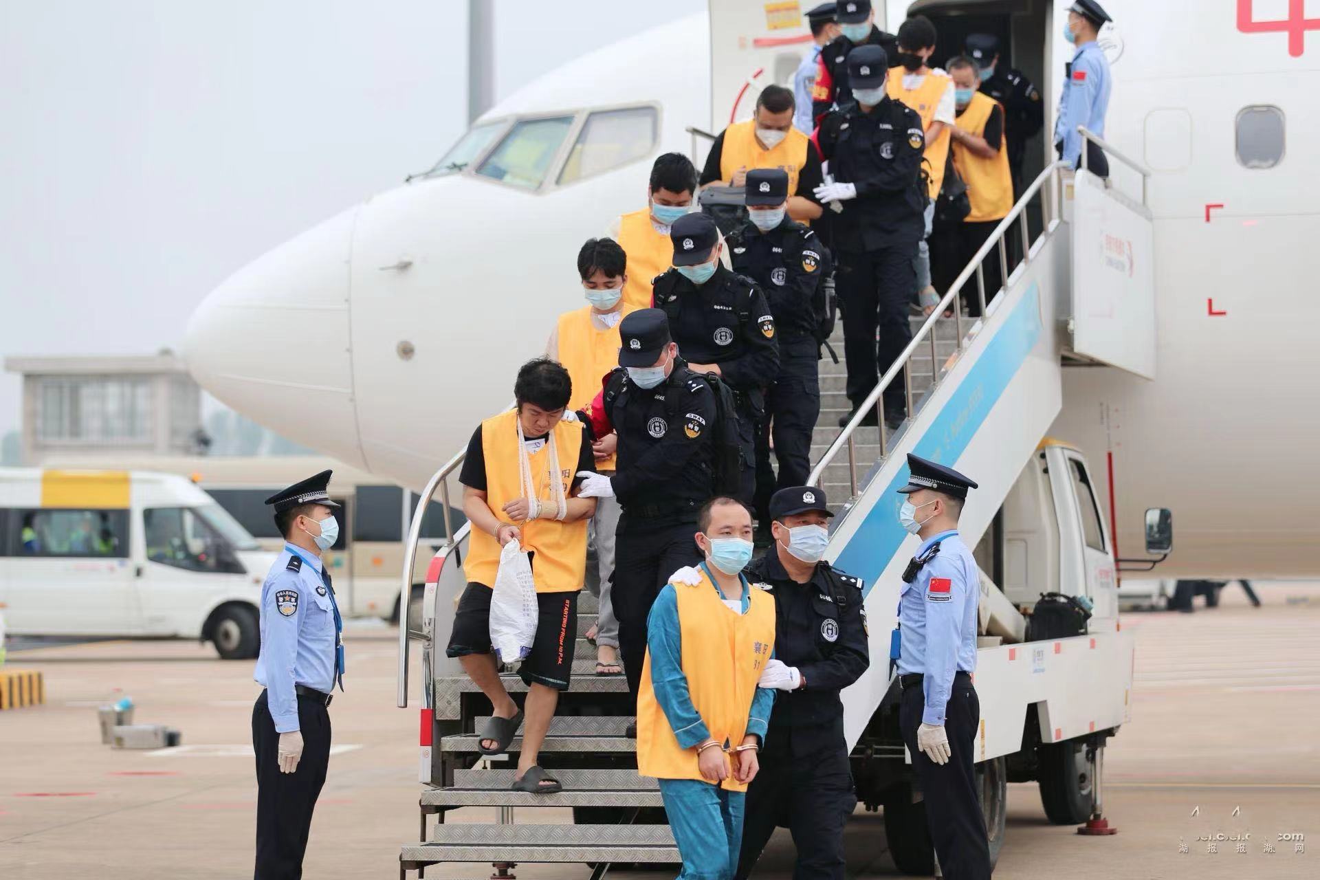 680余名涉赌诈嫌疑人全部被押解回国！