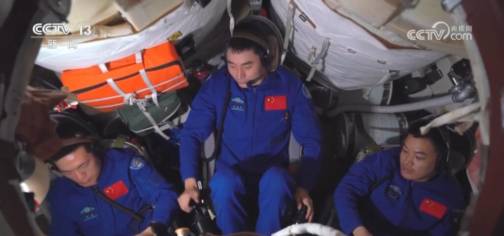 “80后”航天员李聪：挑战自我 期待首次太空旅程完美呈现