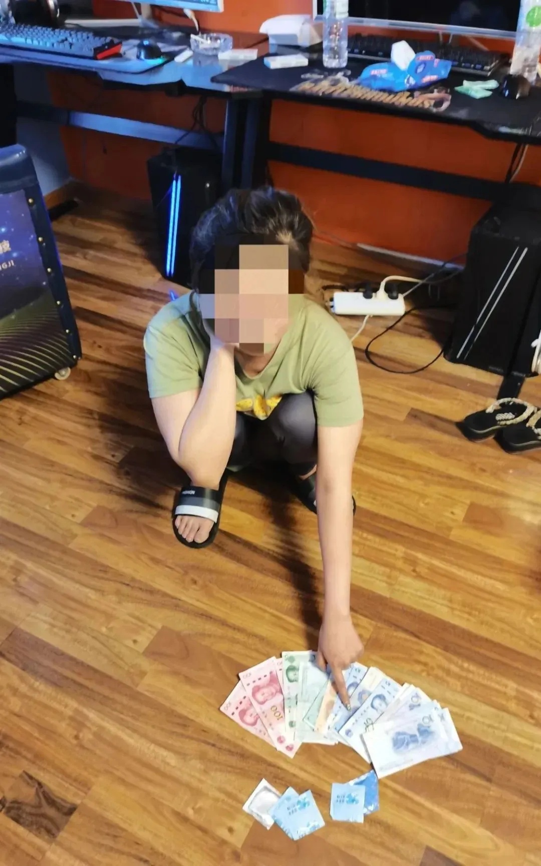 男子发现女友卖淫后竟要求主动入伙！双双被抓