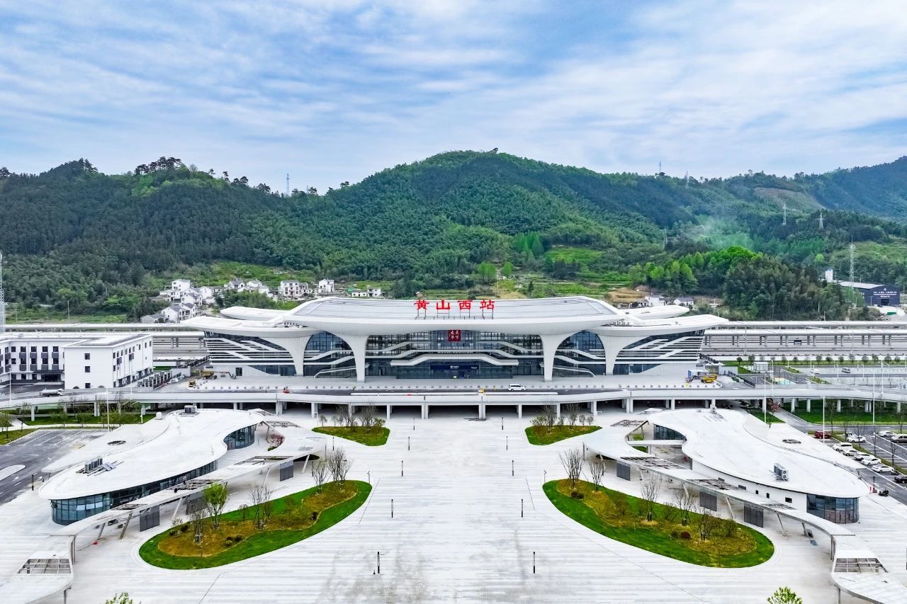 即将开通！池黄高铁带你看皖南大地至美风光
