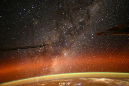 太空视角感受宇宙级震撼之美