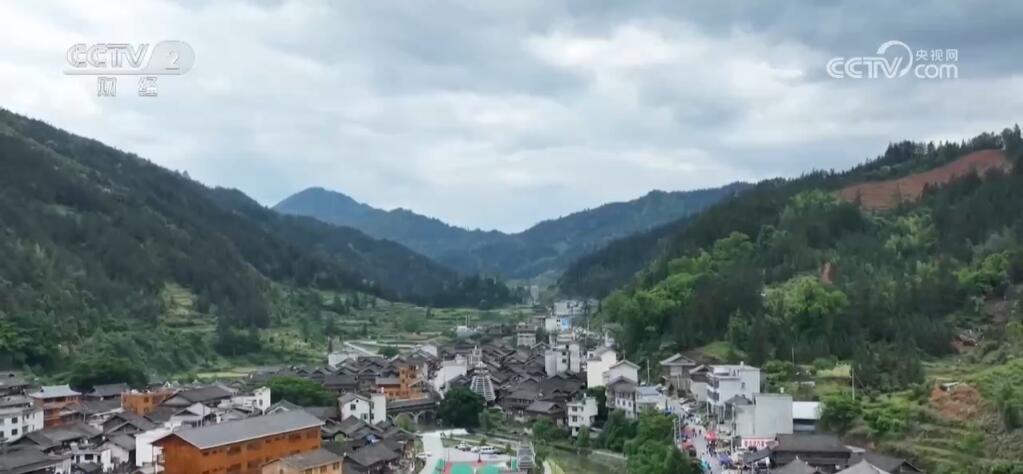 侗族摔跤、蜀道游、高原“春日宴”…… 特色文旅让“小地方”赢得“大流量”