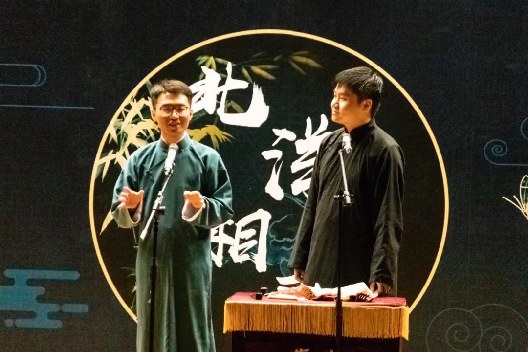 一本正经教“搞笑”?天津大学这门神仙课,e人有优势…… 一本正经教“搞笑”?天津大学这门神仙课,e人有优势……