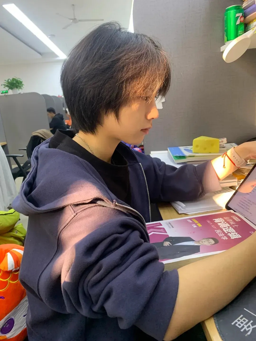 战士→硕士!00后“枪王”沈梦可考研上岸 战士→硕士!00后“枪王”沈梦可考研上岸