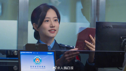 退役女兵开警务自媒体粉丝破百万