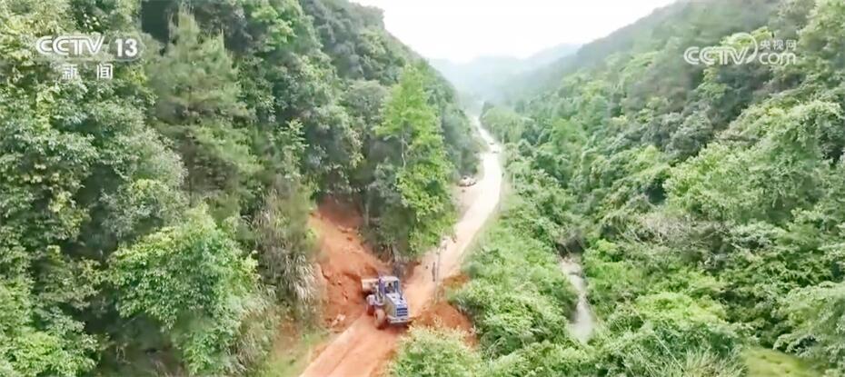 “洪水无情人有情” 多地众志成城保障人民群众基本民生 “洪水无情人有情” 多地众志成城保障人民群众基本民生