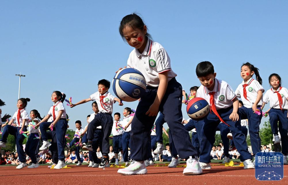 悦享运动 快乐成长 悦享运动 快乐成长