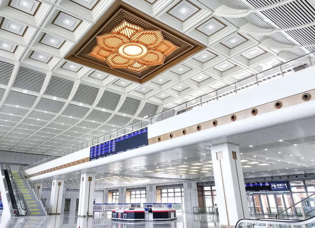 池黄高铁今日开通运营,串联多个旅游胜地,上海人能乘高铁去了 池黄高铁今日开通运营,串联多个旅游胜地,上海人能乘高铁去了