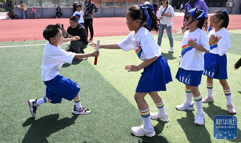 悦享运动 快乐成长 悦享运动 快乐成长