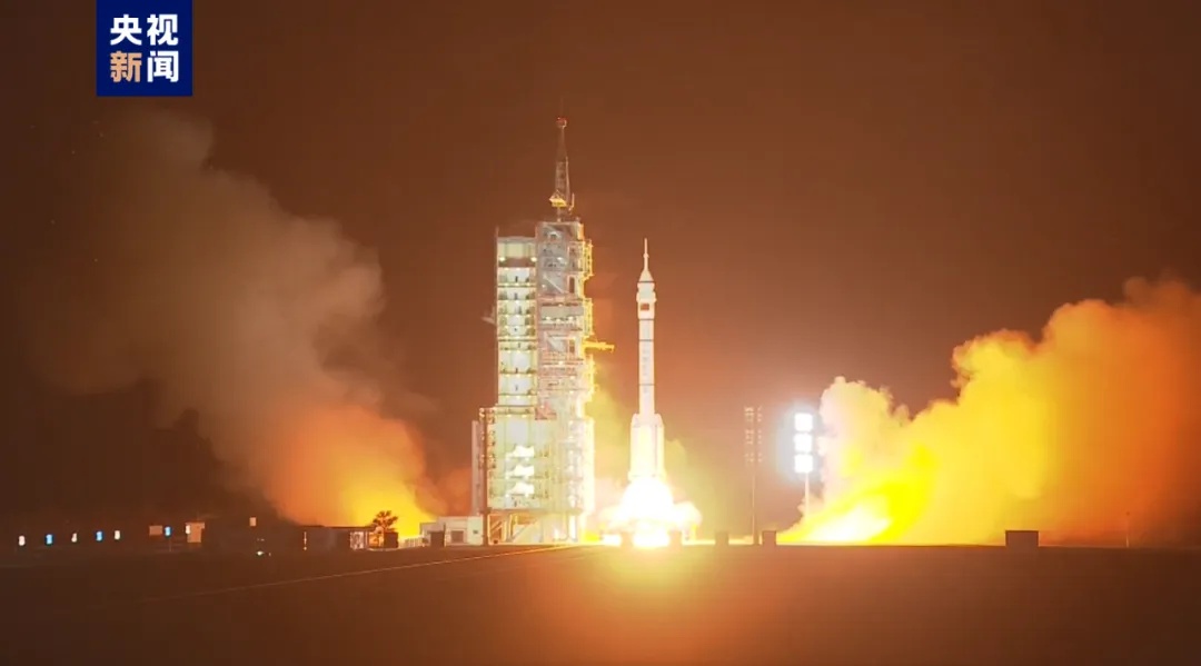 点火发射!李广苏妈妈:回来就做地锅鸡! 点火发射!李广苏妈妈:回来就做地锅鸡!