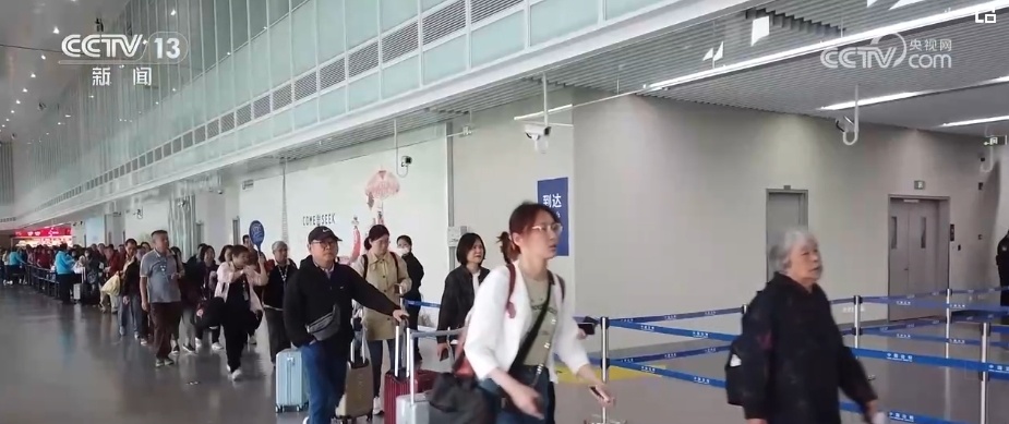 “行业复苏+政策利好”带动邮轮口岸邮轮体量增长 入境旅客人数持续攀升