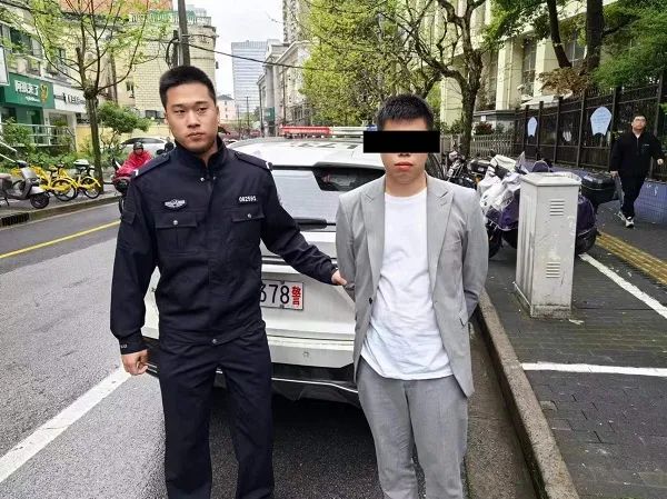 男子记下密码，趁女友睡熟偷偷转走钱！受害女子还不止一个……