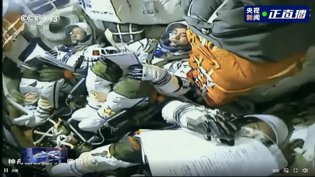 点火发射!李广苏妈妈:回来就做地锅鸡! 点火发射!李广苏妈妈:回来就做地锅鸡!