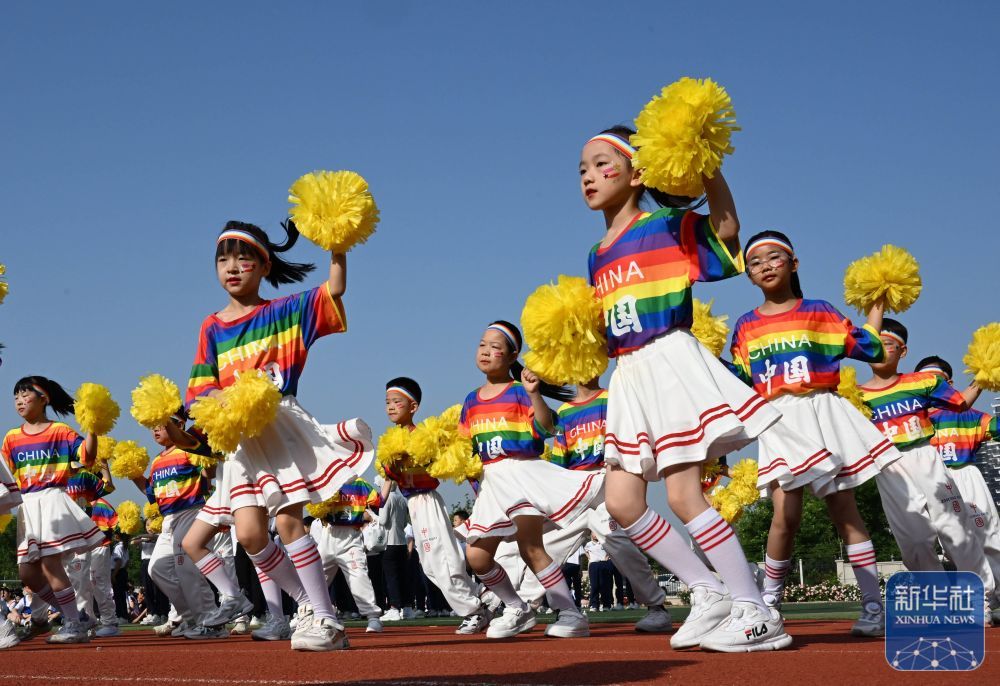 悦享运动 快乐成长 悦享运动 快乐成长