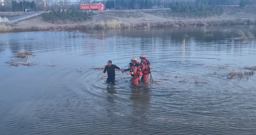 下午喝药,晚上跳河,女子一天轻生两次都是因为…… 下午喝药,晚上跳河,女子一天轻生两次都是因为……