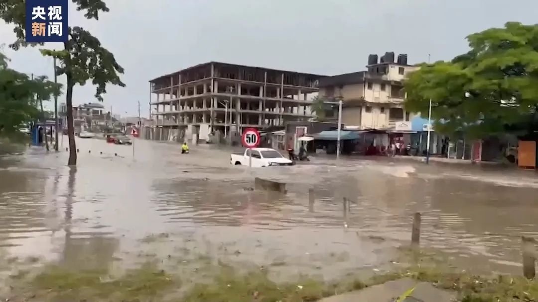 多国遭暴雨袭击，超200人死亡