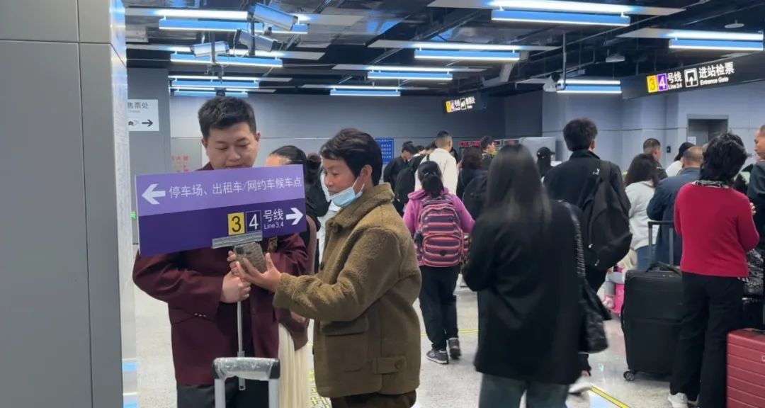 上海火车站东北出站口启用！今起上海三大火车站出站旅客都可免安检乘坐地铁