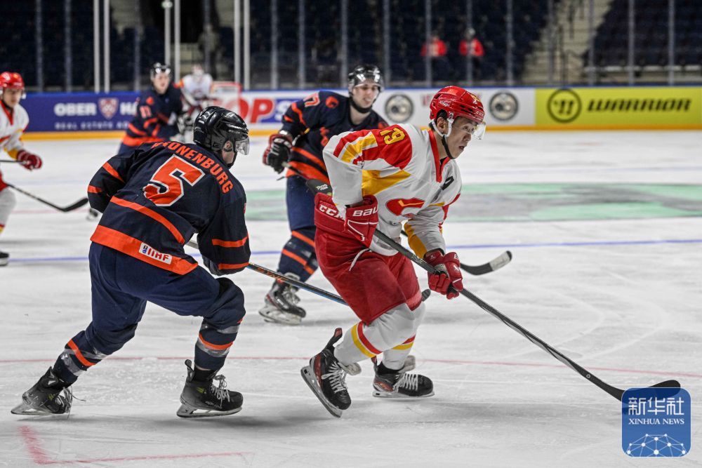 冰球世锦赛｜中国男子冰球队首战告捷