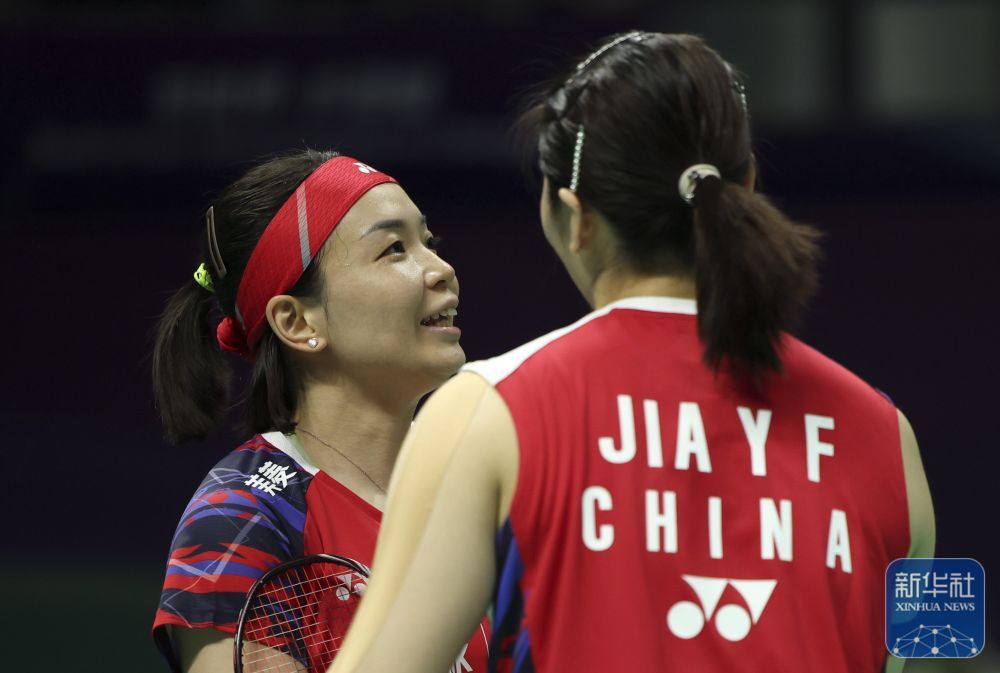 尤伯杯羽毛球赛A组：中国队胜加拿大队