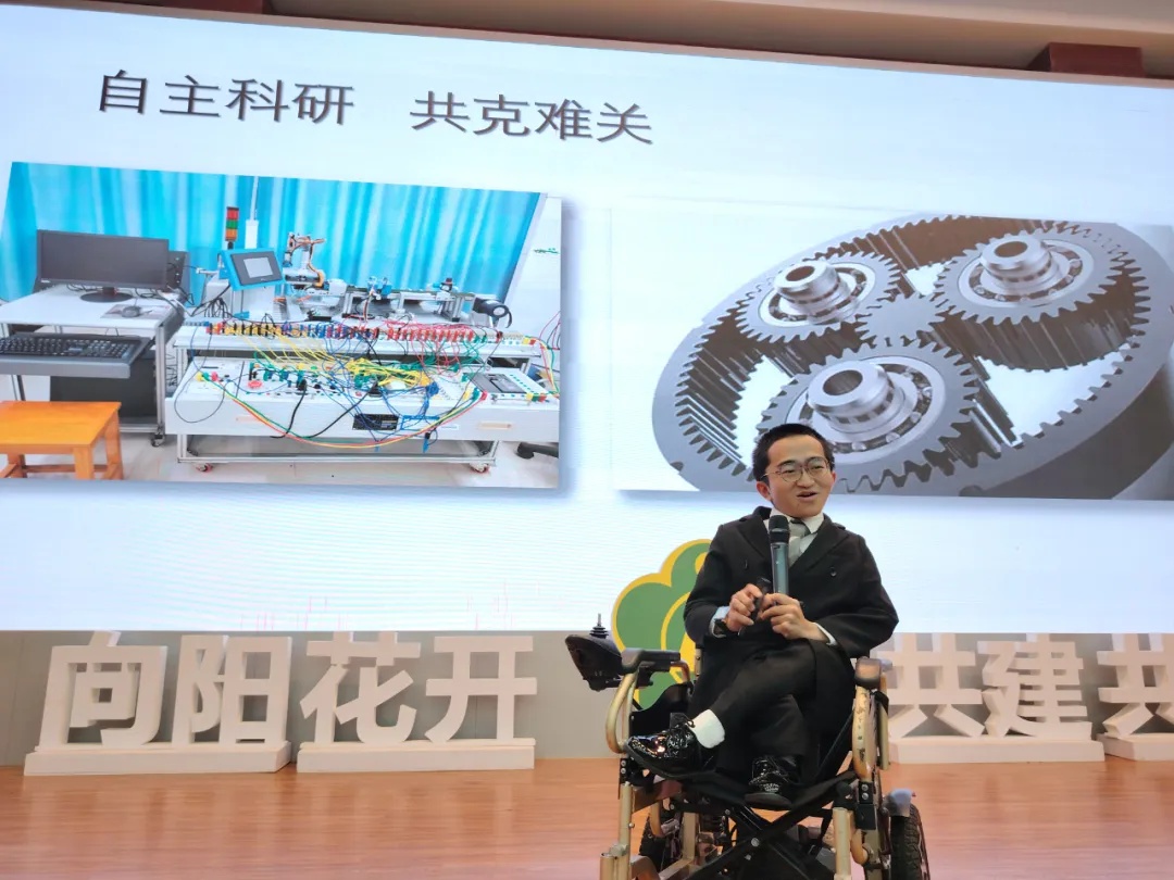 “扭扭车”男孩当CEO！团队大部分是在校大学生……