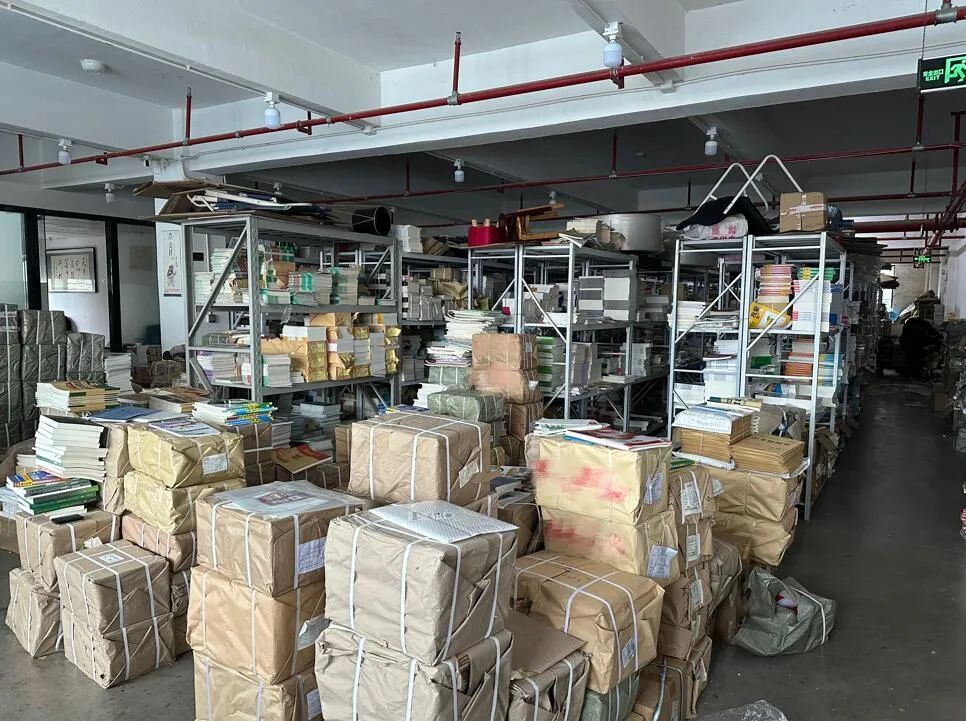 成本5元，利润400%！警方查缴26万余本盗版书籍