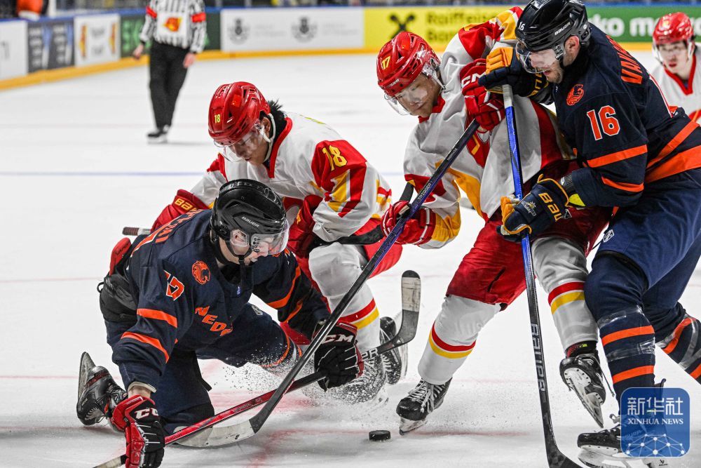 冰球世锦赛｜中国男子冰球队首战告捷