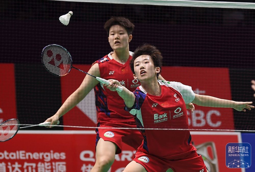 尤伯杯羽毛球赛A组：中国队胜加拿大队