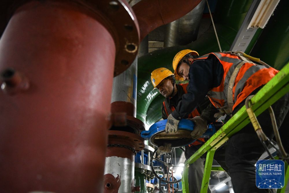 南京超高层建筑项目施工中