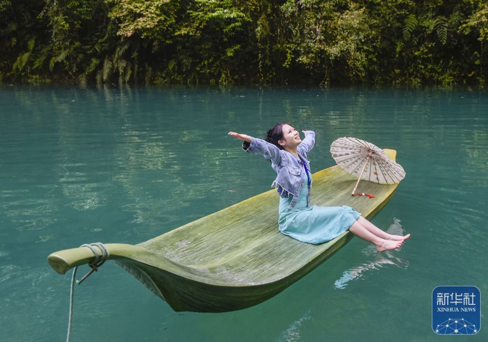 “箬叶”浮碧波 “箬叶”浮碧波