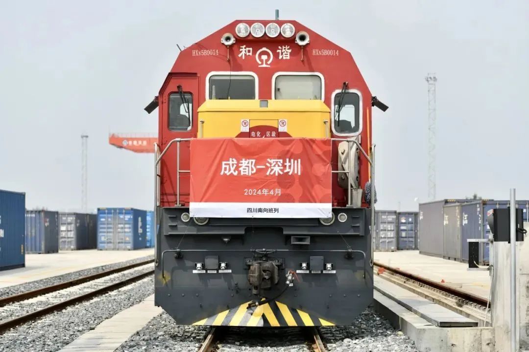 成都⇌深圳，实现常态化开行