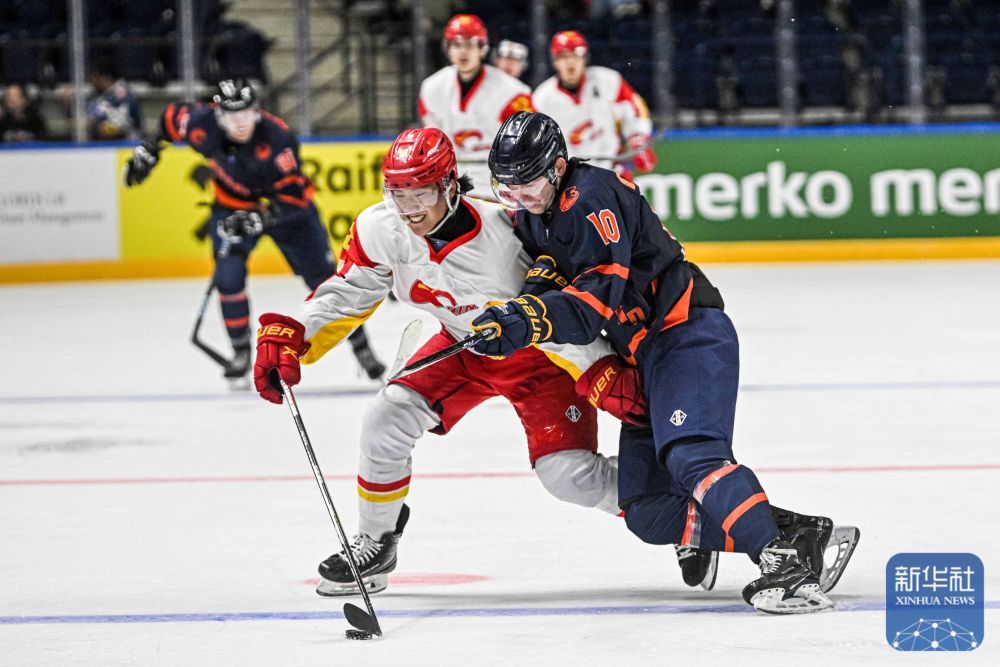 冰球世锦赛｜中国男子冰球队首战告捷