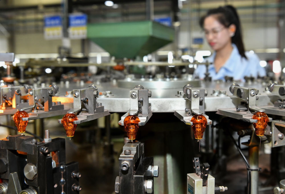 河北献县：打造汽车照明设备产业基地