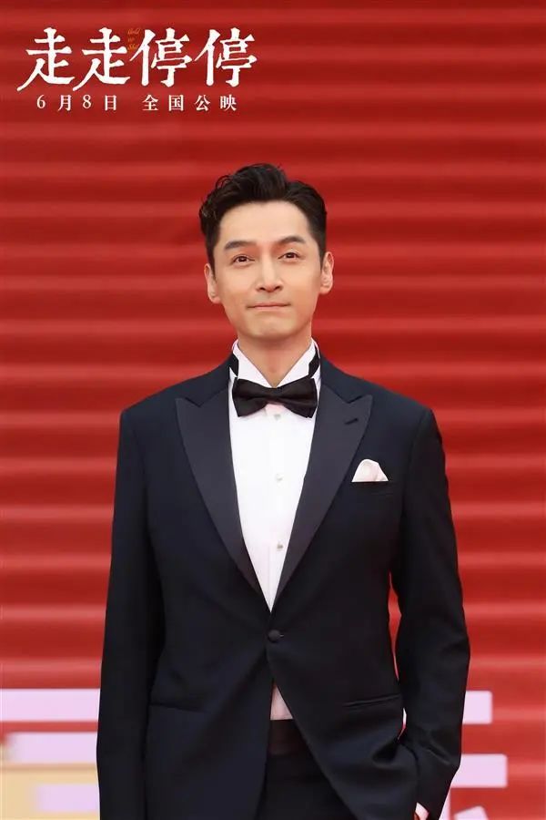 胡歌新电影获大奖!刚宣布怀孕的她也参演,胡歌喊话要做孩子舅舅 胡歌新电影获大奖!刚宣布怀孕的她也参演,胡歌喊话要做孩子舅舅