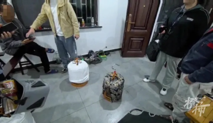 一到周末,这片墓地就传出尖锐鸣叫声!什么情况? 一到周末,这片墓地就传出尖锐鸣叫声!什么情况?