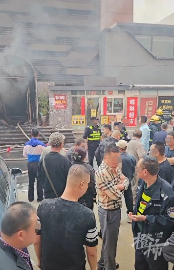 突发!大连一舞厅发生放火案,59岁嫌犯当场死亡,另有多人受伤 突发!大连一舞厅发生放火案,59岁嫌犯当场死亡,另有多人受伤