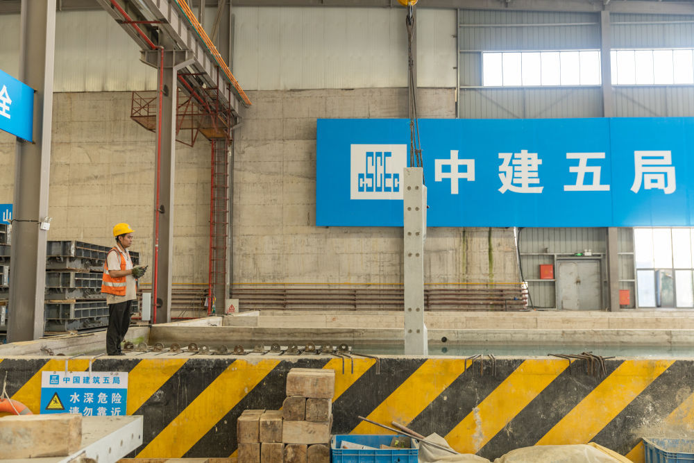 重庆轨道交通15号线首个区间实现短轨贯通