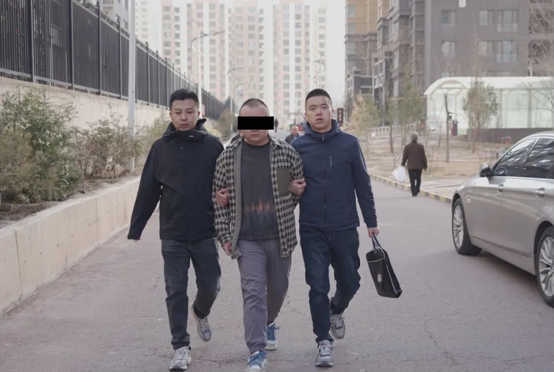 “美丽陷阱”案50人落网!甘肃首例妨害药品管理案告破 “美丽陷阱”案50人落网!甘肃首例妨害药品管理案告破