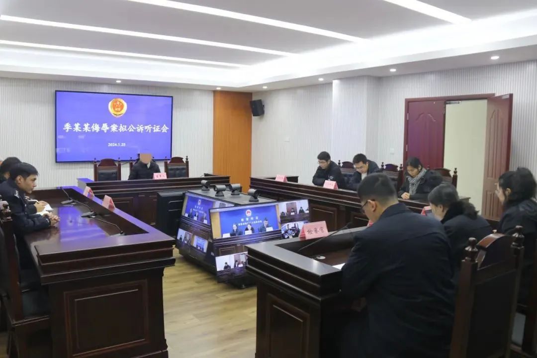 想靠骂人当网红，结果……