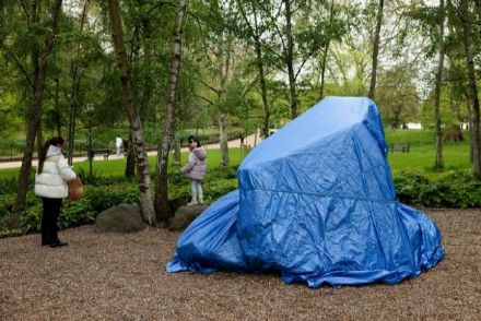 伦敦遮盖大屠杀纪念碑引犹太团体愤怒