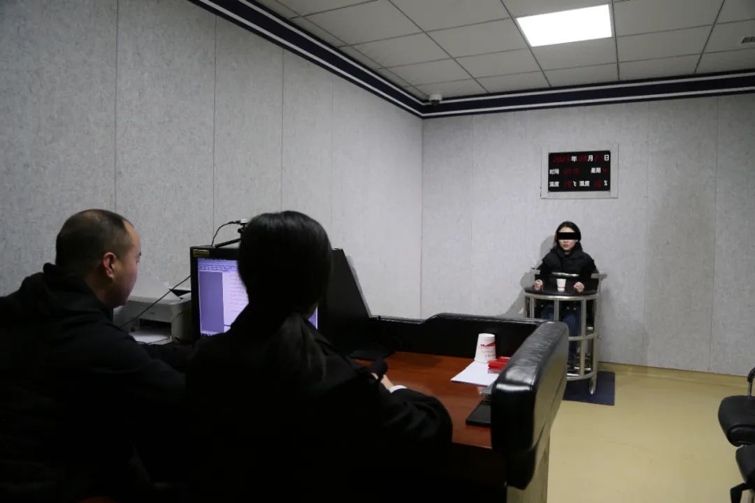 “美丽陷阱”案50人落网!甘肃首例妨害药品管理案告破 “美丽陷阱”案50人落网!甘肃首例妨害药品管理案告破